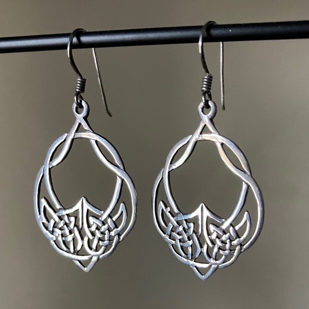 ☘️925 STERLING SILVER CELTIC DANGLE EARRINGS🍀